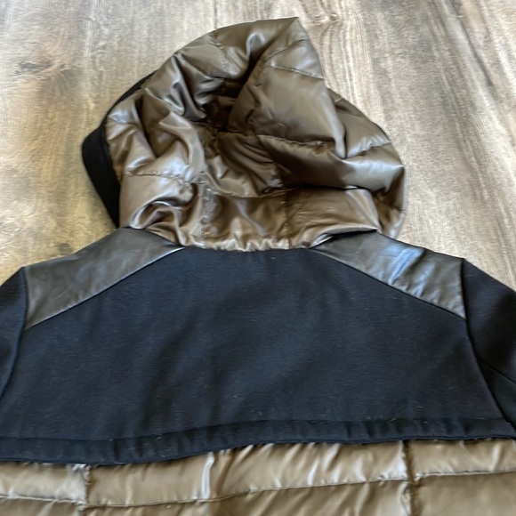 Kennith Cole Women’s Army Green and Black Duck Down Wool Jacket, size medium - Picture 15 of 15